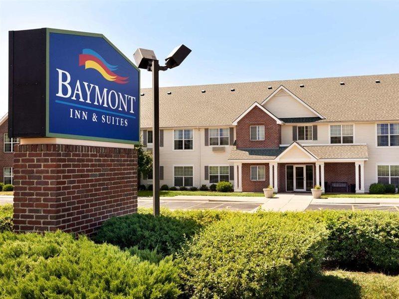 מלון Baymont By Wyndham Wichita East מראה חיצוני תמונה