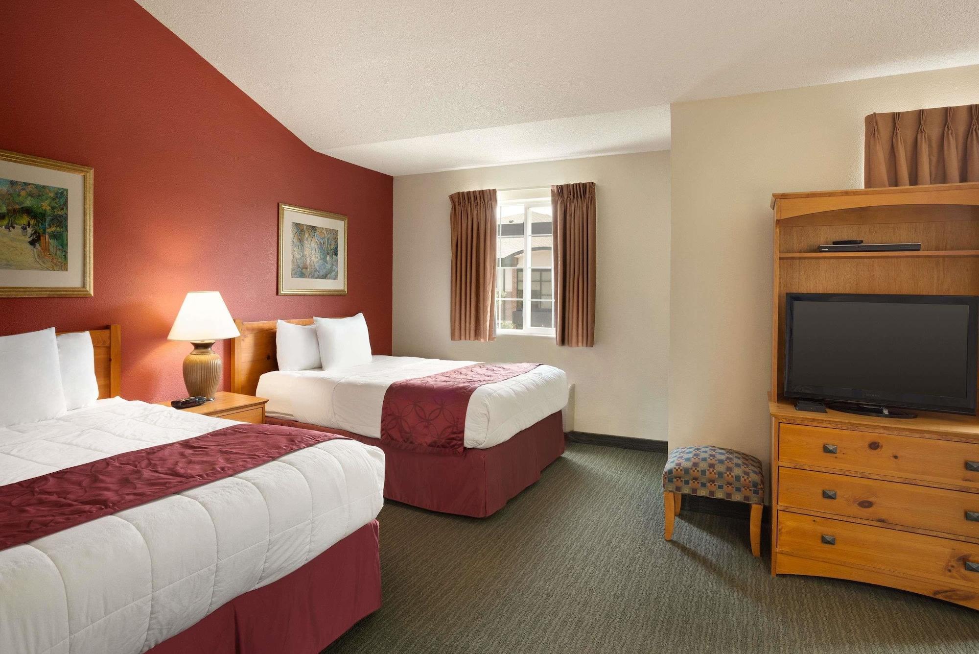 מלון Baymont By Wyndham Wichita East מראה חיצוני תמונה