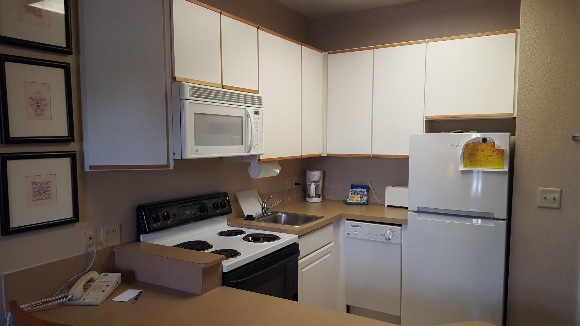 מלון Baymont By Wyndham Wichita East מראה חיצוני תמונה